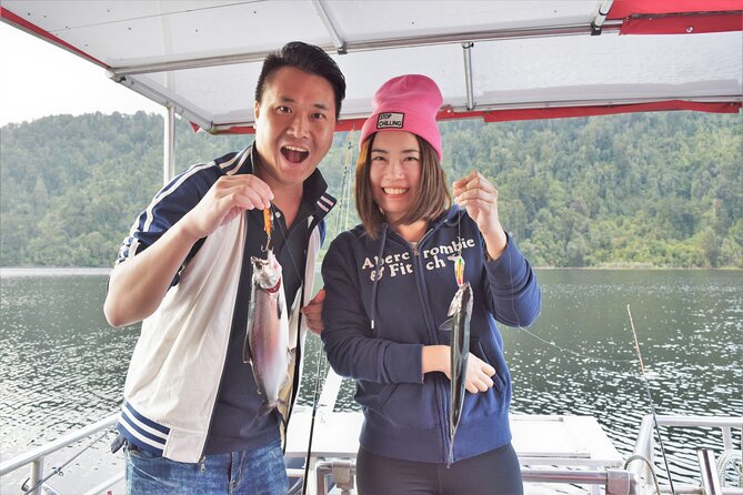 3-Hour Fishing Charter Experience at Franz Josef Glacier - What the 4.6 rating means in practice
