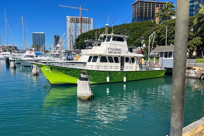 3-Hour Fishing Trip in Waikiki - A simple fishing outing with Diamond Head in view