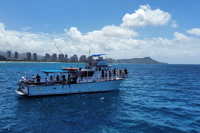 3-Hour Honolulu Bottom Fishing Adventure - The crew makes the biggest difference