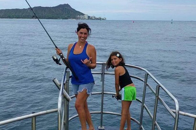 3-Hour Honolulu Bottom Fishing Adventure - Fish, views, and the chance of seeing wildlife