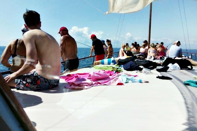 4-hour Boat Trip with Fishing, Lunch and Unlimited Drinks in Nessebar - Key points at a glance