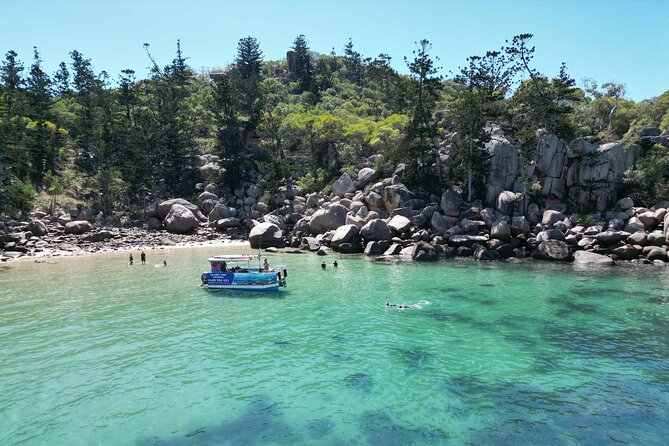 4H Snorkeling and Fishing Cruise on Magnetic Island - Horseshoe Bay and the return along the island