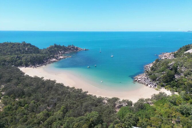 4H Snorkeling and Fishing Cruise on Magnetic Island - The value of $114 for four hours