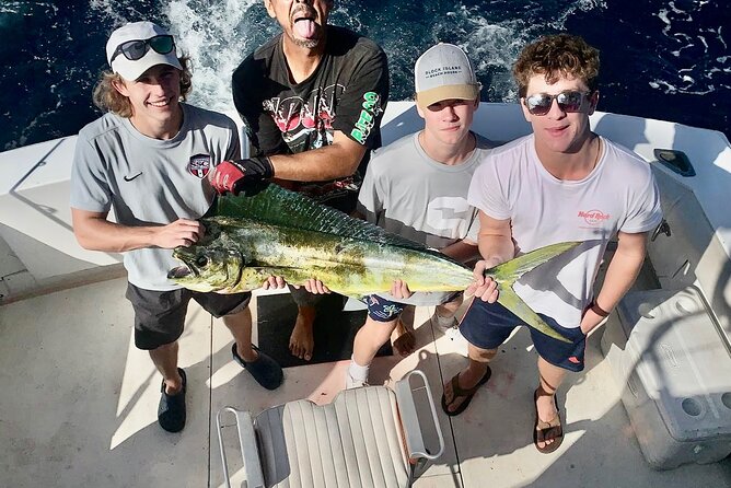 5-Hours Private Fishing Experience in Cruiser in Cabo San Lucas - Where the crew makes the biggest difference