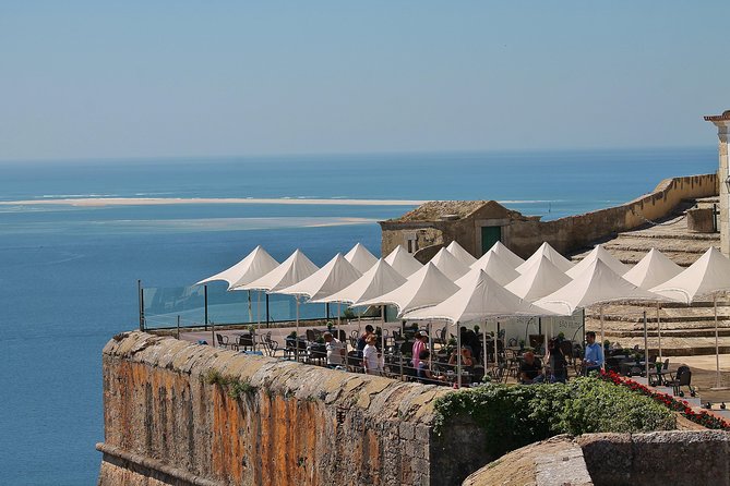 A Day of Tastes, Views & Heritage, tour from Lisbon - Lunch built around the morning’s fish