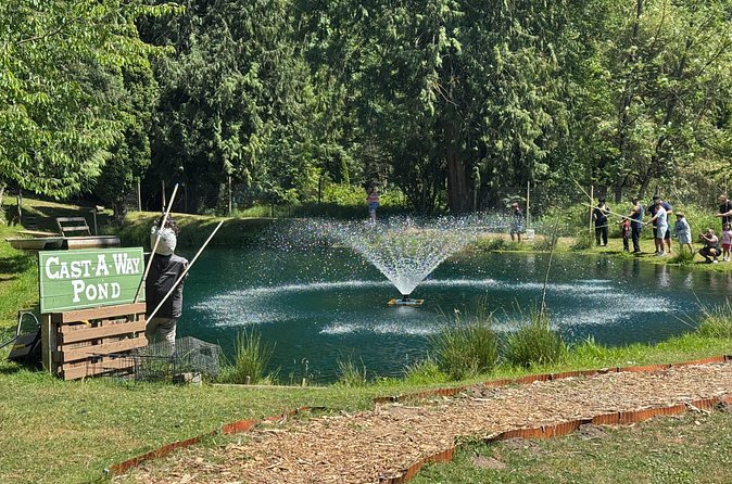 A Relaxing Day of Fishing and Fresh BBQ - Yard games and mini boat rides