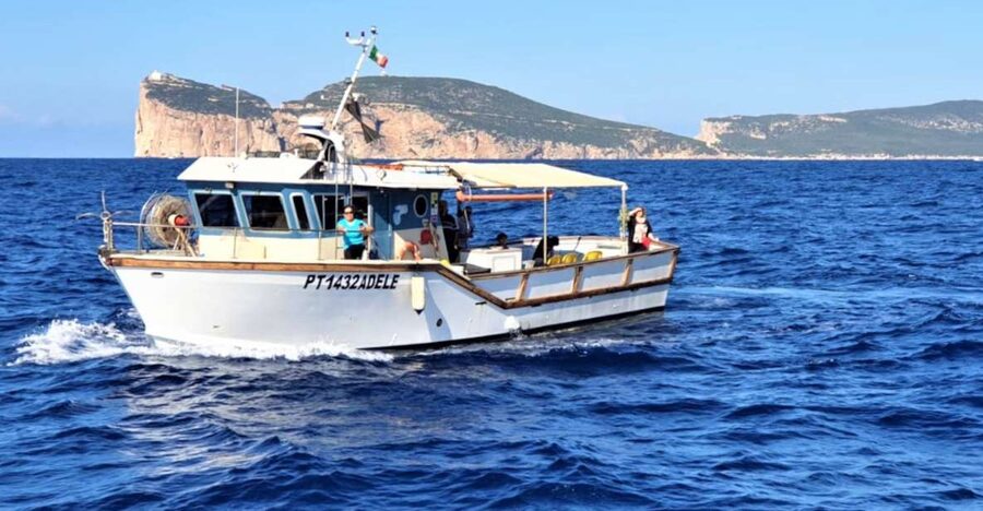 Alghero: Gulf of Alghero Fishing Boat Trip with Fresh Lunch - Key points to know before booking