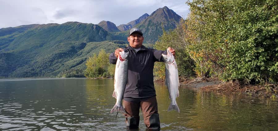 Anchorage: Full-day guided salmon fishing with Hotel Pickup - Key details before you book