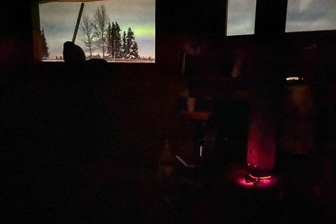 "Aurora Ice" - Ice Fishing & Salmon Dinner Tour - What to pack for the cabin and the ice