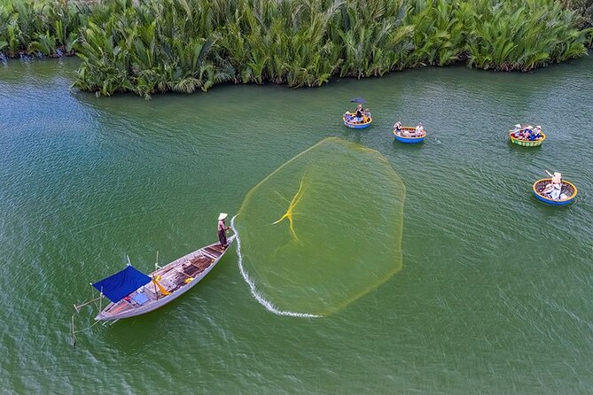 Basket Boat in Hoi An( visit water coconut forest,Crab fishing ) - Boat spinning, music, and the fun factor
