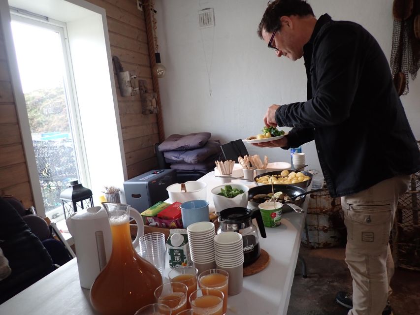 Bergen: Guided Fishing Tour with Outdoor Cooking - From Bergen to the outer islands of Øygarden