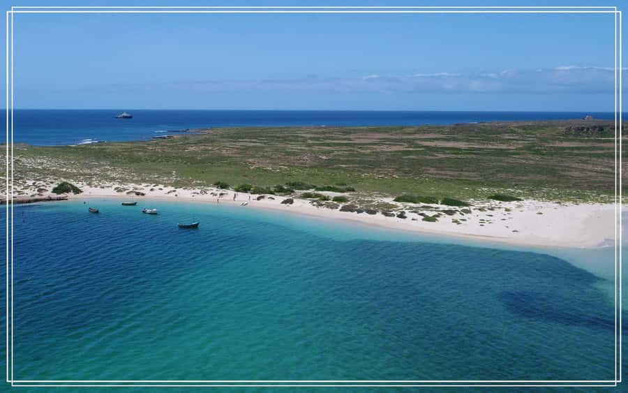 Boa Vista: Motoryacht Trip with Fishing, Snorkel, Beach BBQ - The beach BBQ and what you eat