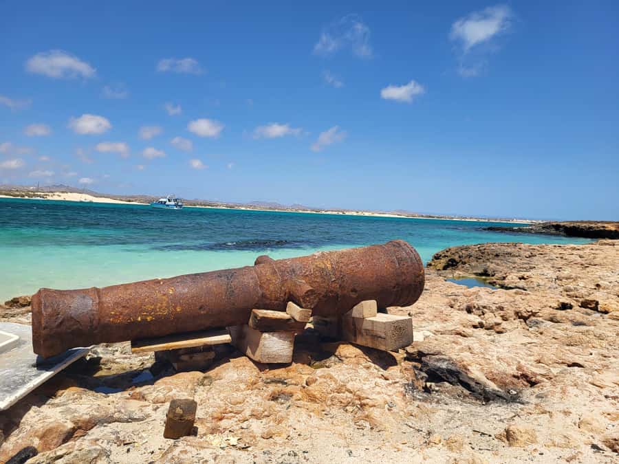 Boa Vista: Motoryacht Trip with Fishing, Snorkel, Beach BBQ - The return cruise to Sal Rei