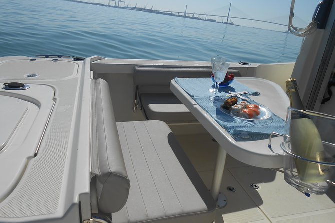 Boat and fishing trips in the Cadiz bay - What the private format is worth at $396.08