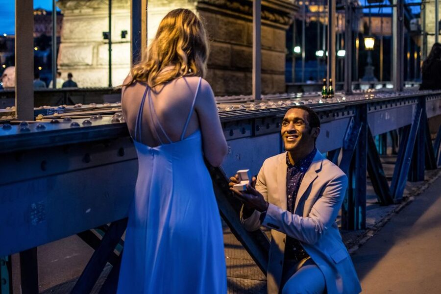 Budapest: Proposal Photos at enchanting Fisherman's Bastion - The planning is part of what you are buying