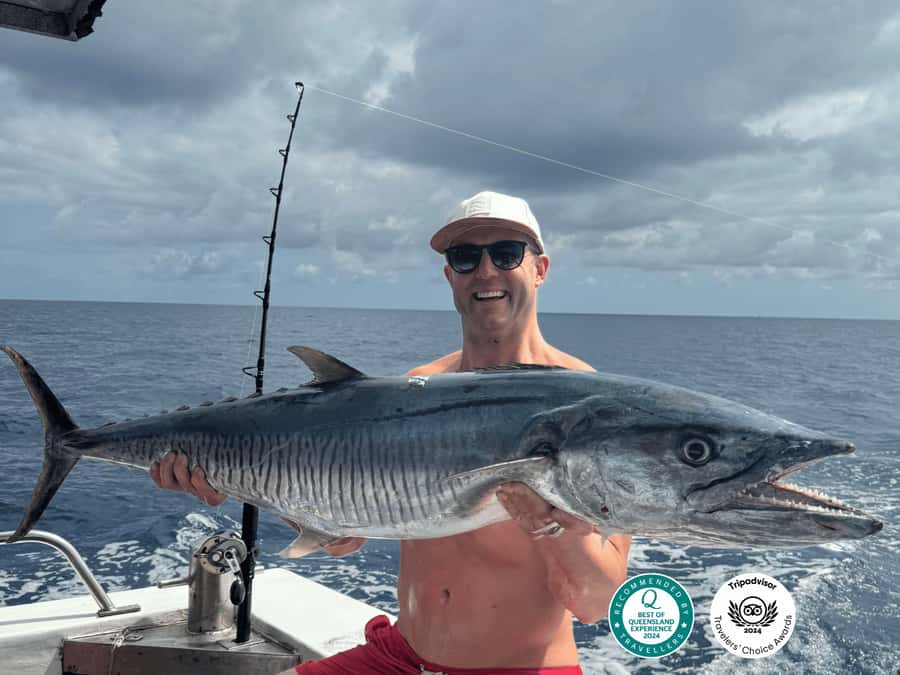 Cairns: Great Barrier Reef Fishing Charter with Lunch - The 6:00 AM start at The Pier Café
