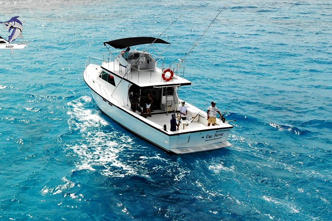Cancun fishing charter if you don't fish you don't pay 46ft yacht 12pax 25P14 - A private Cancun fishing trip on a 46-foot yacht