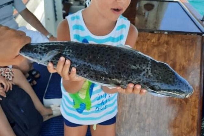 Captain Manolis Fishing with barbecue on the boat - Set the right expectation about the catch