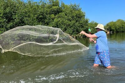 Cartagena Fishing & Crabbing • Unique Local Experience with Lunch