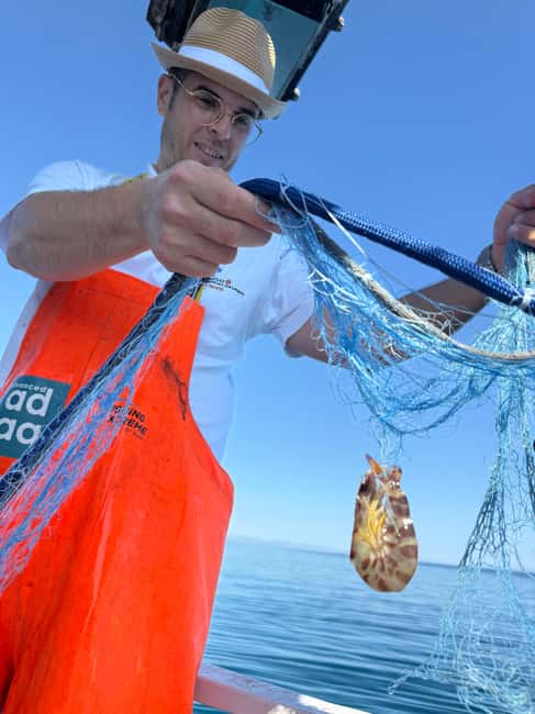 Cefalù: boat trip with fishing, coastal tour, snorkeling, and lunch on board - Starting at Via Presidiana with a real fisherman