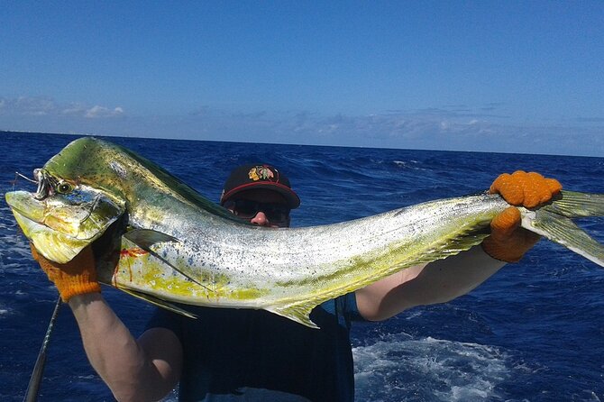 Deep sea fishing charters in Fort Lauderdale aboard 52' Hatteras - A four-hour charter built around the fish