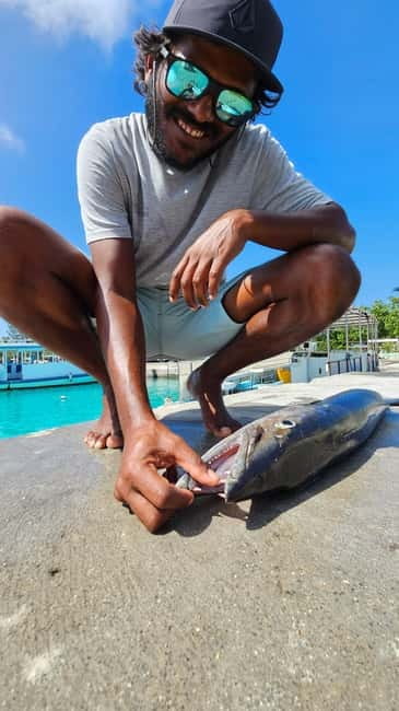 Dhiffushi: Sport Fishing Big Game Fishing Maldives - Leaving Dhiffushi Jetty for the fishing grounds