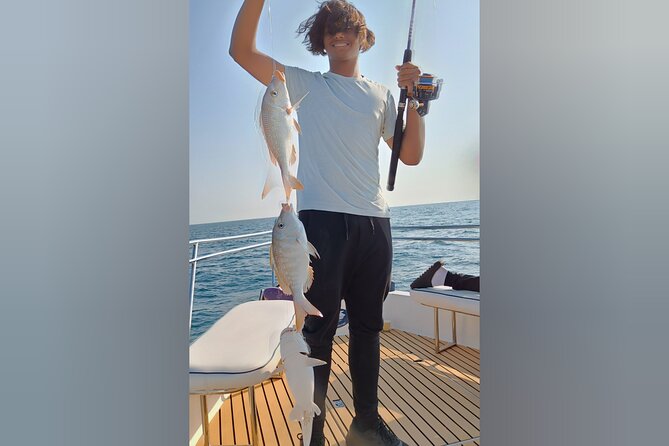 Dubai Deep Sea Fishing 4 hours + BBQ of Catch - Key points at a glance