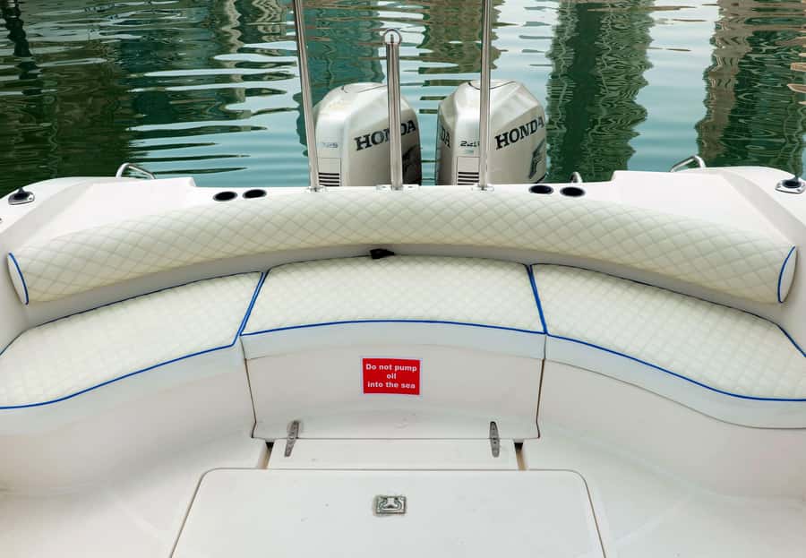 Dubai: Fishing Trip with Equipment and Crew - Private Cruise or Sharing Cruise?