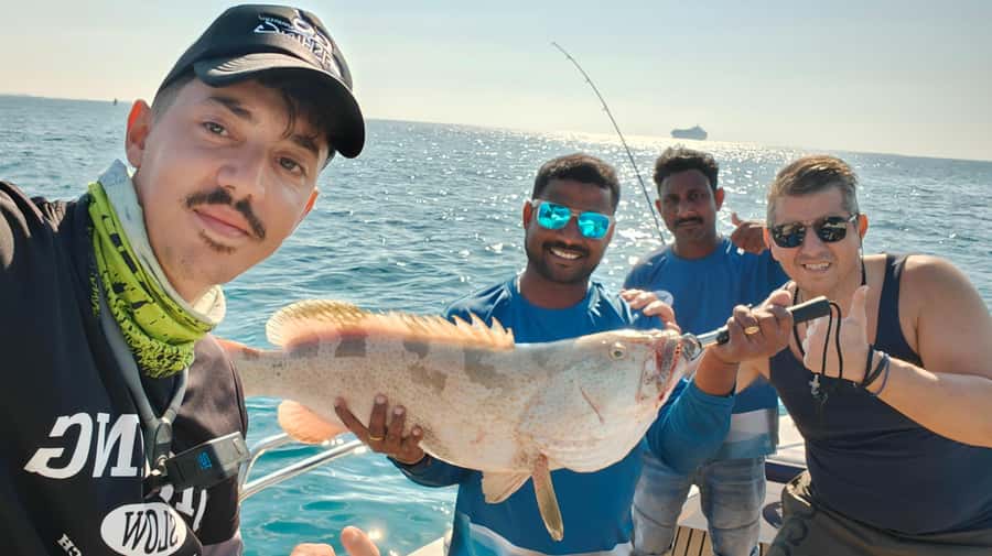 Dubai: Private Deep Sea Fishing Trip with BBQ of Catch - How the fishing unfolds offshore