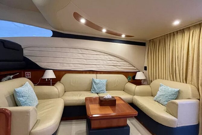 Dubai Private Luxury Yacht Tour with Fishing Facilities - How the $299 price works for your group