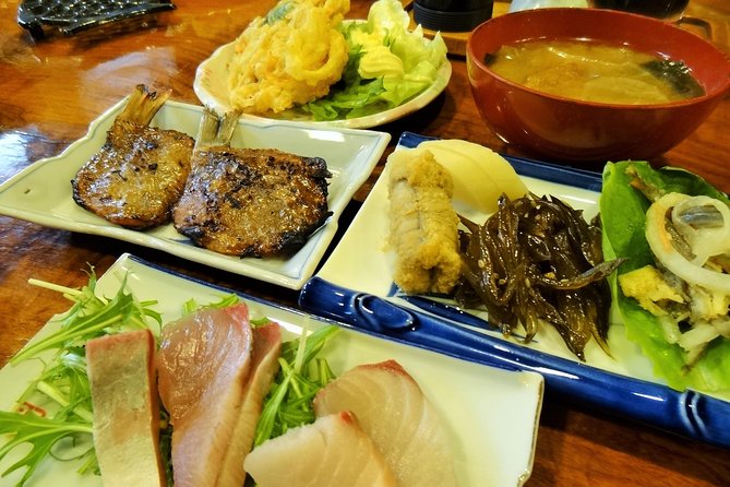 Explore Fishermen Island in Japan(Ise-Shima) - Walking Through an Old-Style Fisherman Village