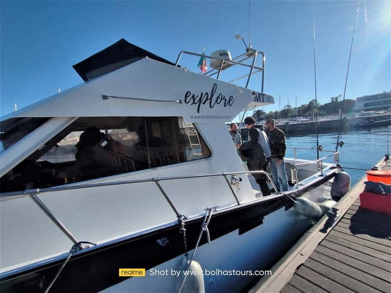 Explore Sesimbra: Private Sport Fishing All Inclusive Tour - Four hours around the fishing grounds