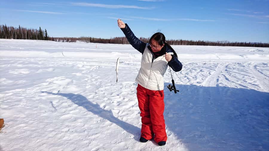 Fairbanks: Half-Day Ice Fishing Excursion - What the warm hut changes