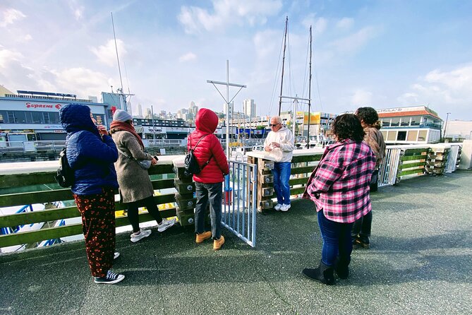 Fisherman’s Wharf Highlights Tour + Golden Gate Bay Voyage - Ghirardelli Square and the taste of San Francisco