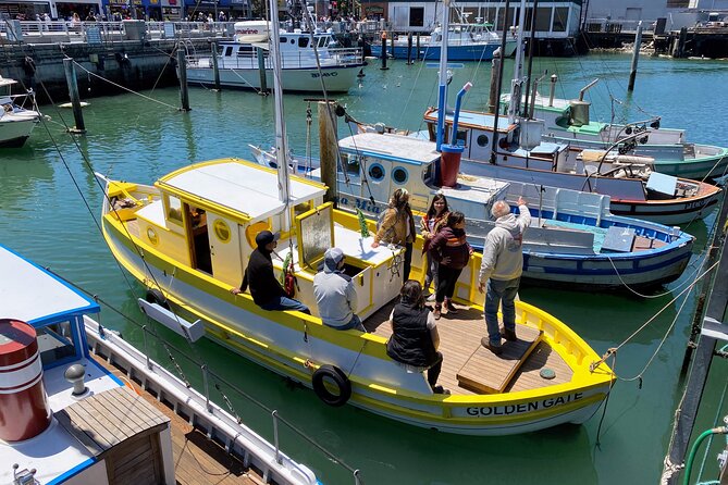 Fisherman’s Wharf Highlights Tour + Golden Gate Bay Voyage - Aquatic Park and the old waterfront
