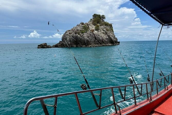 Fishing & Island Lunch Cruise from Koh Samui – Catch & Relax - Starting at 8:00 am from Koh Samui hotels
