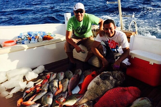 Fishing Over Night Private Boat Up to 8 Pax With Fishing equipment - Hurghada - How the private format changes the day