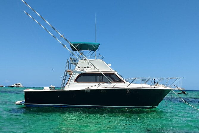 FISHING PRO CHARTERS - Boat Excursion - Divina - From hotel pickup to the marina
