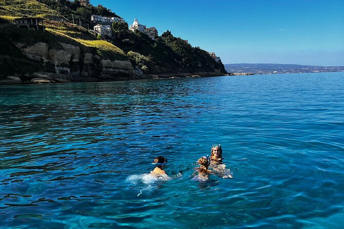 Fishing, Snorkelling & Dolphin Boat Tour - What the three-hour itinerary feels like
