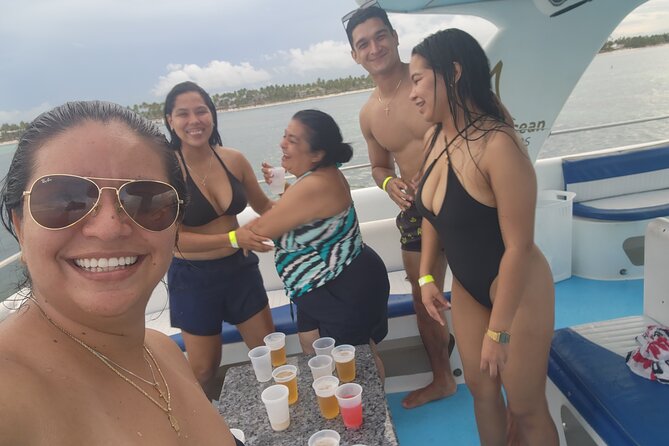 Fishing Tour in Punta Cana - Deep Sea Fishing - Group size and shared rods