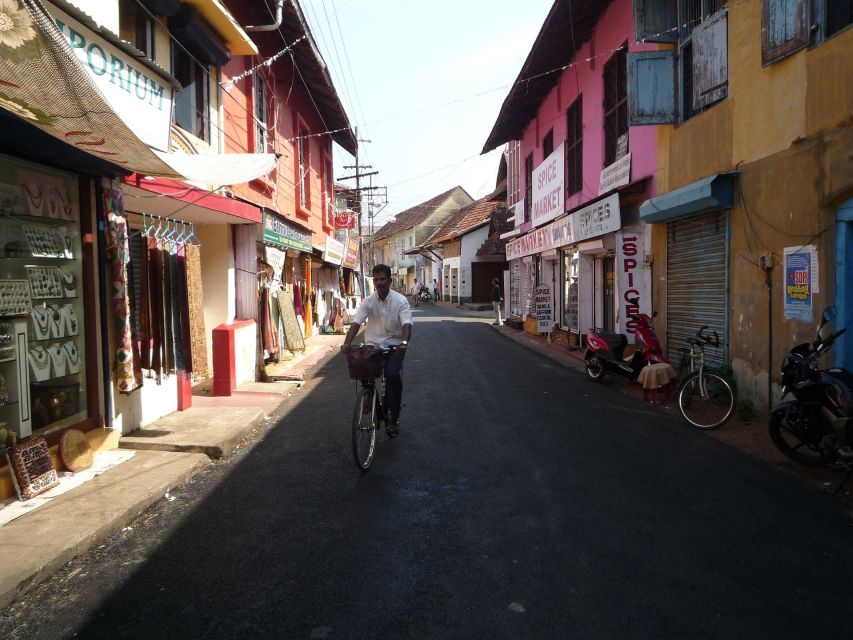Fort Kochi & Chinese Fishing Nets Private Walking Tour - Jew Town and the Pardesi Synagogue