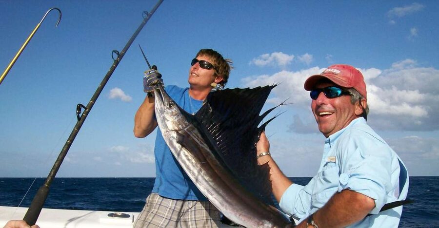 Fort Lauderdale: 4-Hour Sport Fishing Shared Charter - All the fishing gear is included