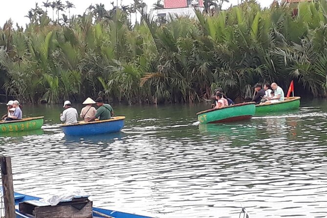 From AUTHENTIC FARMER'S LIFE to ECO RIVER FISHING EXPERIENCE - What Vincent adds to the day