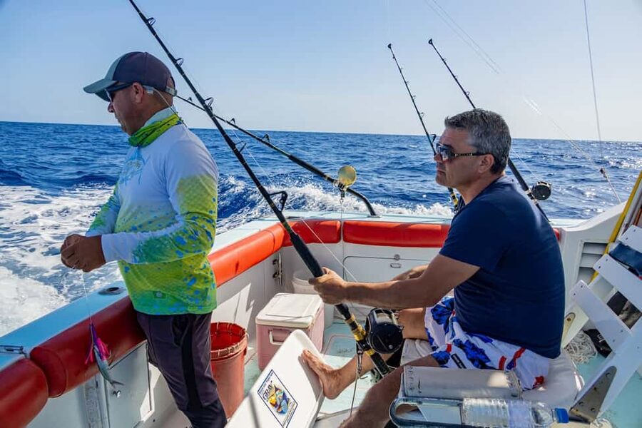From Punta Cana: Deep Sea Fishing Tour by Boat with Drinks - Language, communication, and service details