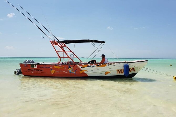 Full Day Private Deep Sea Fishing in Holbox - Trolling for tuna, dorado, and larger catch