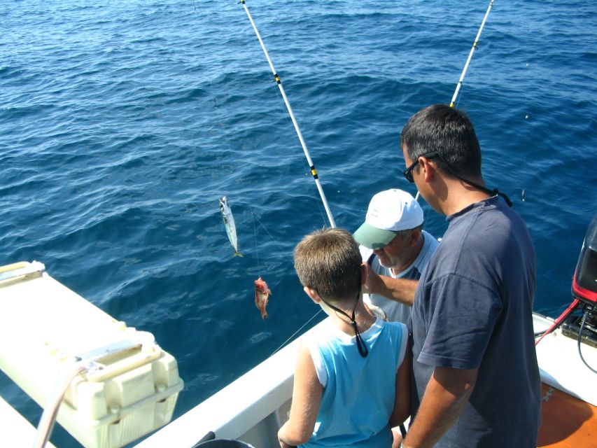 Fuzeta: 2.5-Hour Sport Fishing Tour - How this compares with a standard sightseeing boat ride