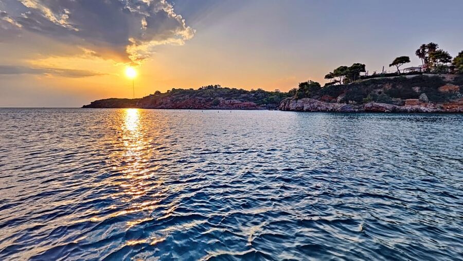 Glyfada Athens : Fishing and Swimming Tour with Lunch - FAQ