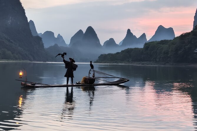 Half-day Xingping photographic Sunrise tour with the Fisherman - Photographing the 20-yuan banknote view