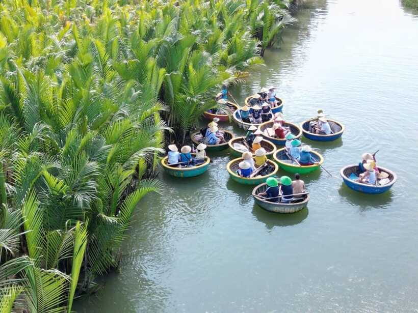 Hoi An: Cooking Class, Crab Fishing-Basket Boat, Market Tour - Cooking five Vietnamese dishes with your guide