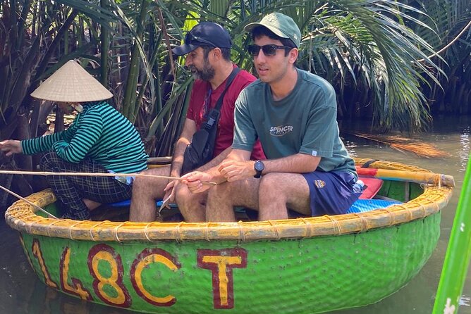 HoiAn:Making Lantern & Cooking Class-BasketBoat Ride,Crab fishing - Lantern making with a personal result